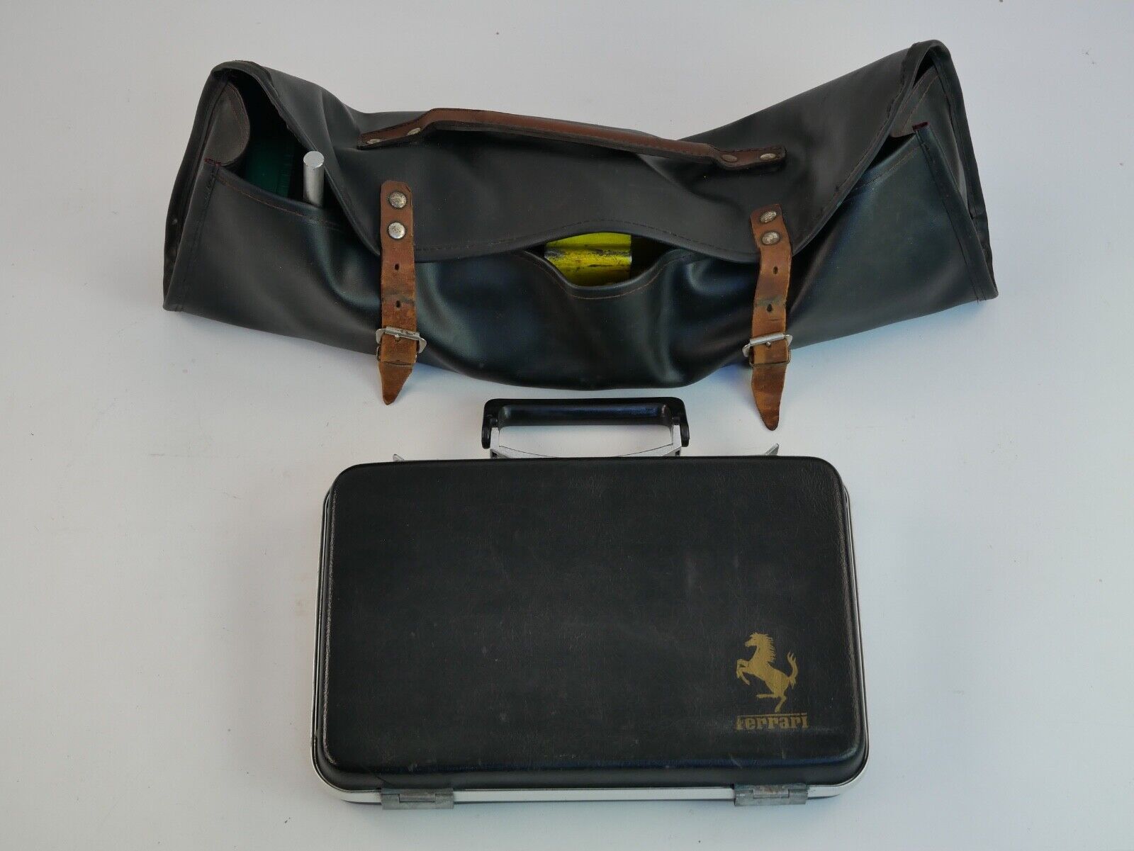 1977年製 Greco PB プレベ ブラック オリジナルケース 1973-76 Ferrari 365 GT4 BB Complete Tool Jack Kit Pouch – 6carb