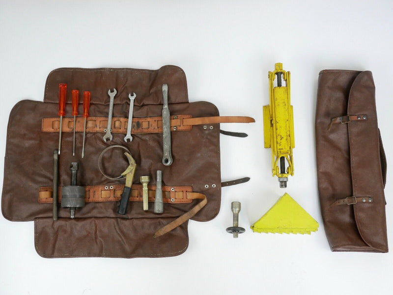 1967-71 Ferrari 365 GT 2+2 Queen Mary Tool Kit Jack Pouch