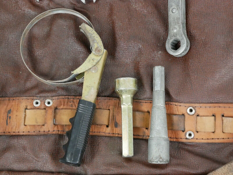 1967-71 Ferrari 365 GT 2+2 Queen Mary Tool Kit Jack Pouch