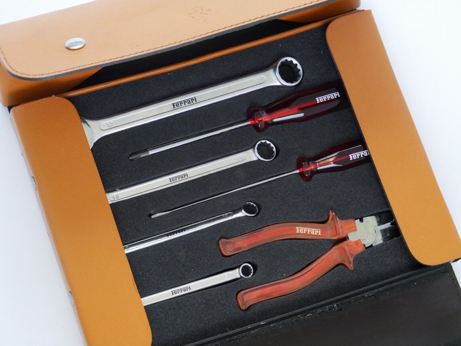 1999-2004 Ferrari 360 Modena Tool Kit Schedoni – 6carb